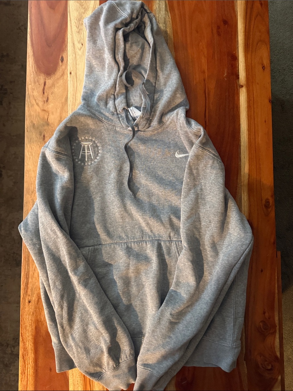 Nike Bar Stool Sports  Men's Gray Hoodie Sweatshirt - Casual Pullover.
